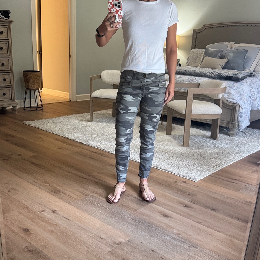 Democracy gray camo skinny crop jean. 27” inseam. Size 6. Ab technology. - Picture 4 of 8